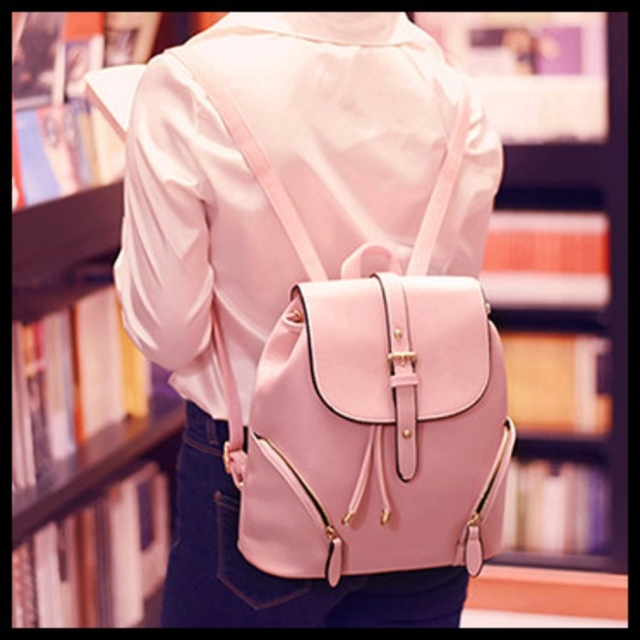 NEW NORA Bucket Backpack - Picture 2 of 8